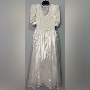 Vtg Jessica McClintock Lace Satin Wedding Gown Size 8 Shimmer Puff Sleeve Dress